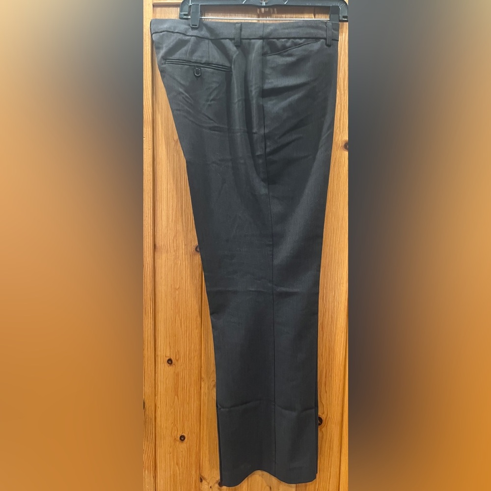 The Limited Drew Fit dress trousers. Practically new. Very nice. Size 14